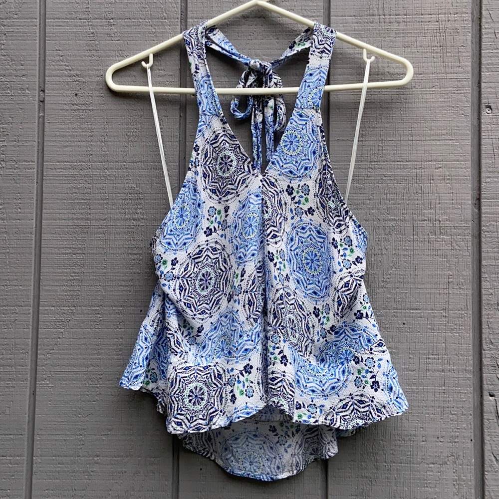 En Creme size large halter top with geometric floral mandala print EUC